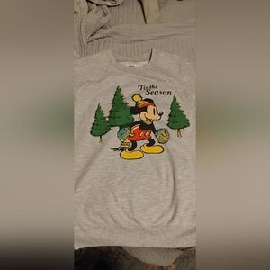 EUC Or Nwot Mickey Mouse Christmas Sweatshirt